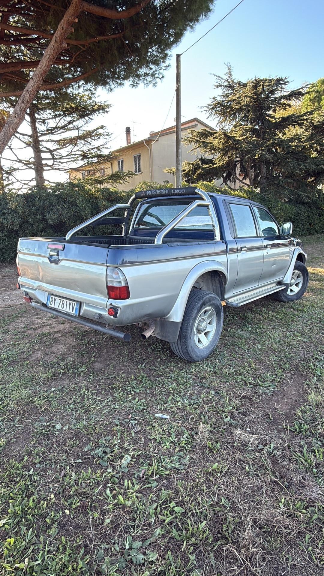 Mitsubishi L200 2.5 TDI 4WD Club Cab Pup. GLS Targ.