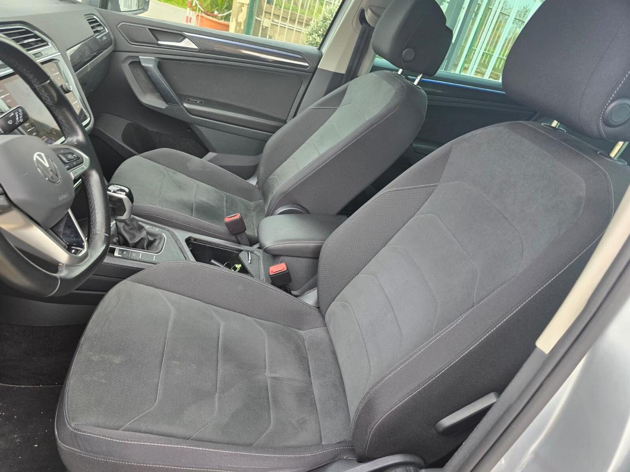 Volkswagen Tiguan 2.0 TDI 150 CV SCR DSG R-Line