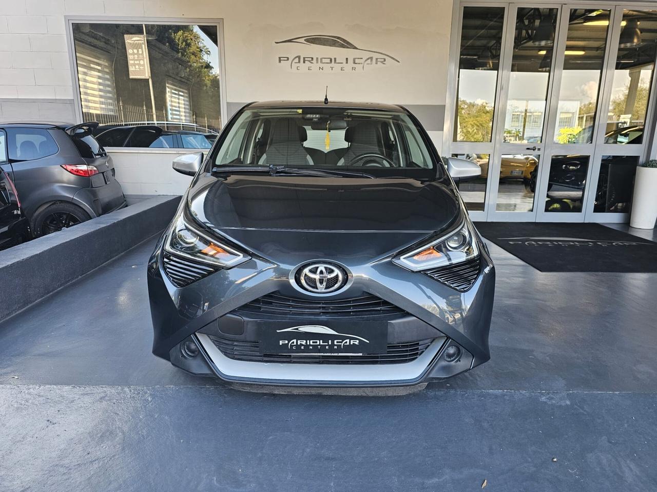 Toyota Aygo Connect 1.0 VVT-i 72 CV 5 porte x-fun MMT