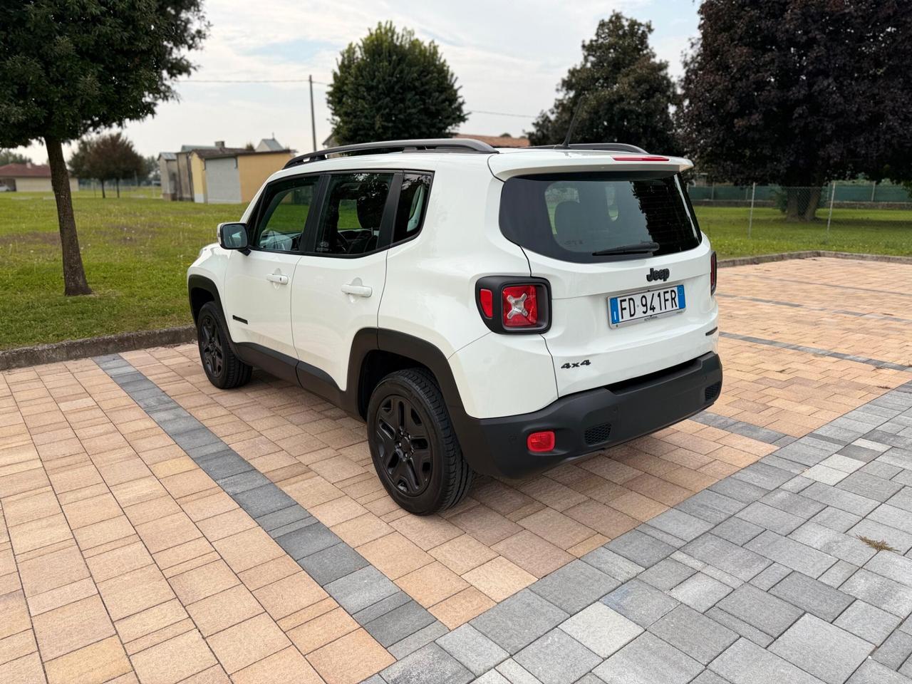 Jeep Renegade 2.0 Mjt 4WD Active 4x4 Drive Night Eagle