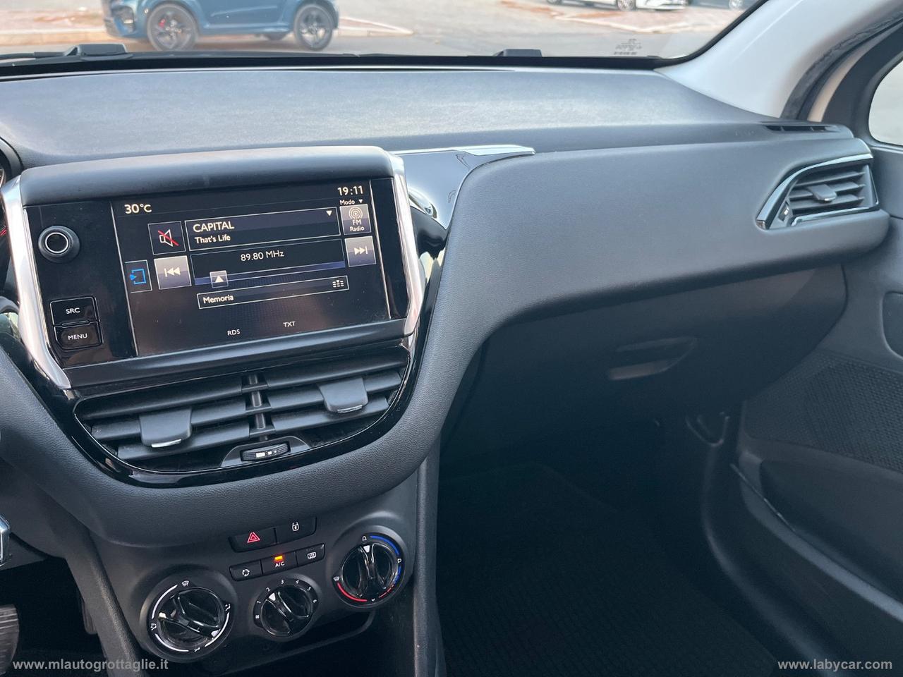 PEUGEOT 208 PureTech 82 5p. Allure