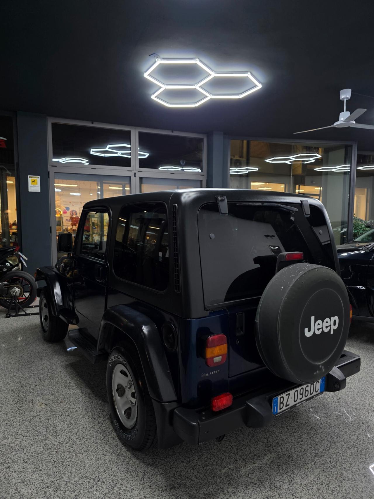 Jeep Wrangler 4.0 cat Sport