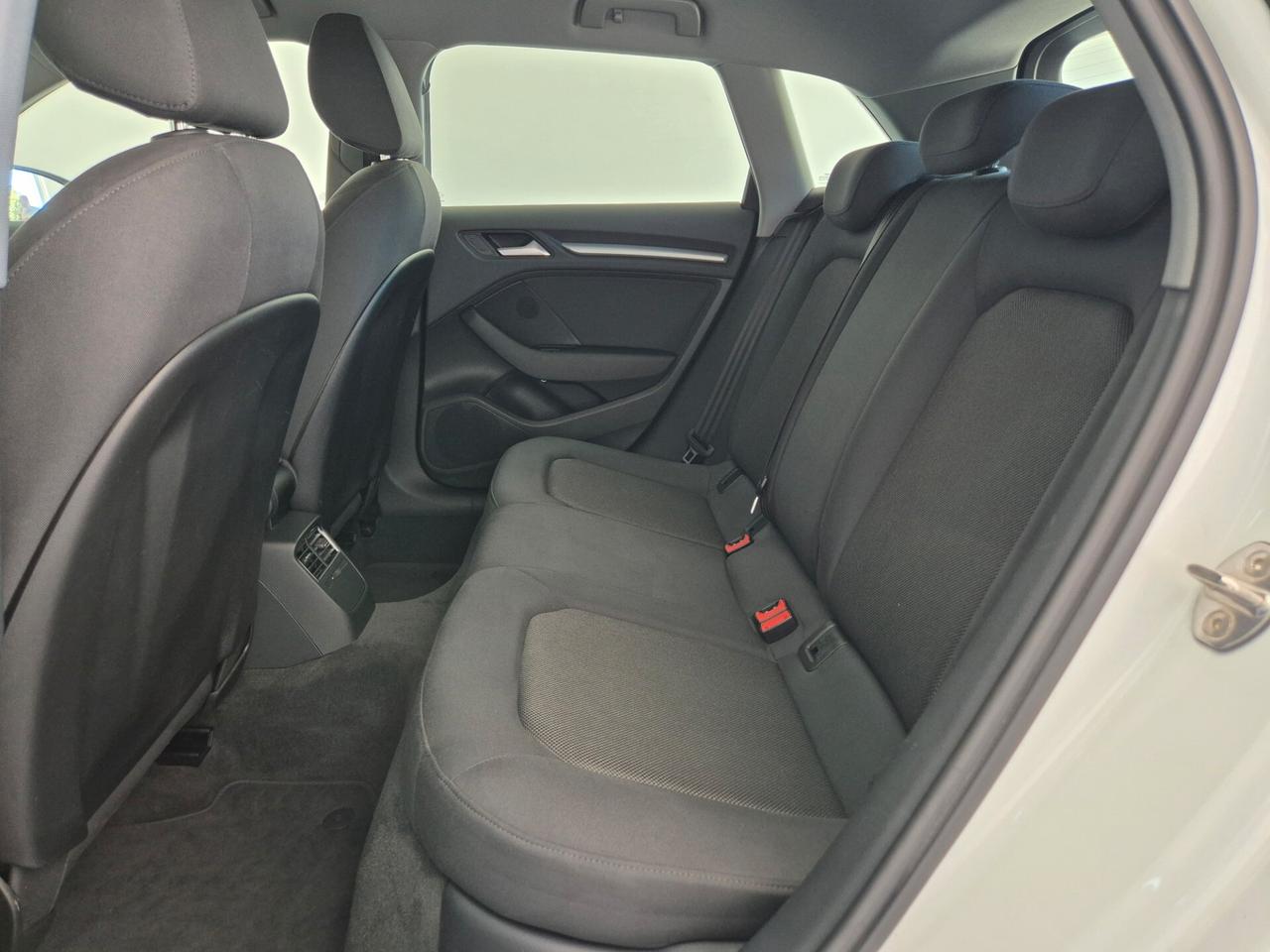 AUDI A3 SPB 1.5 g-tron S Line S tronic