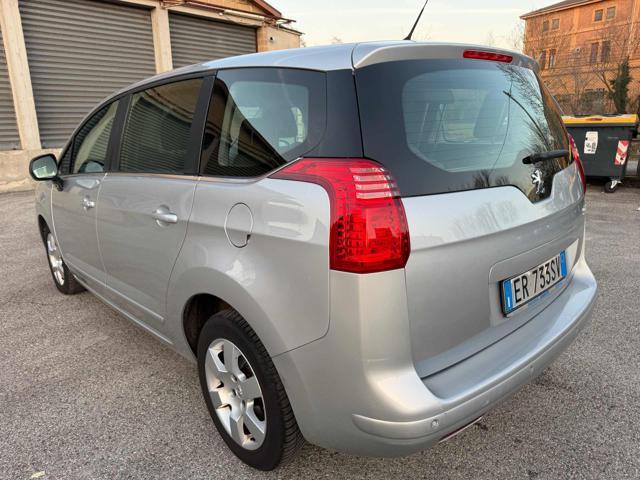 PEUGEOT 5008 7posti 1.6 HDi 115CV senza nessun lavoro da fare