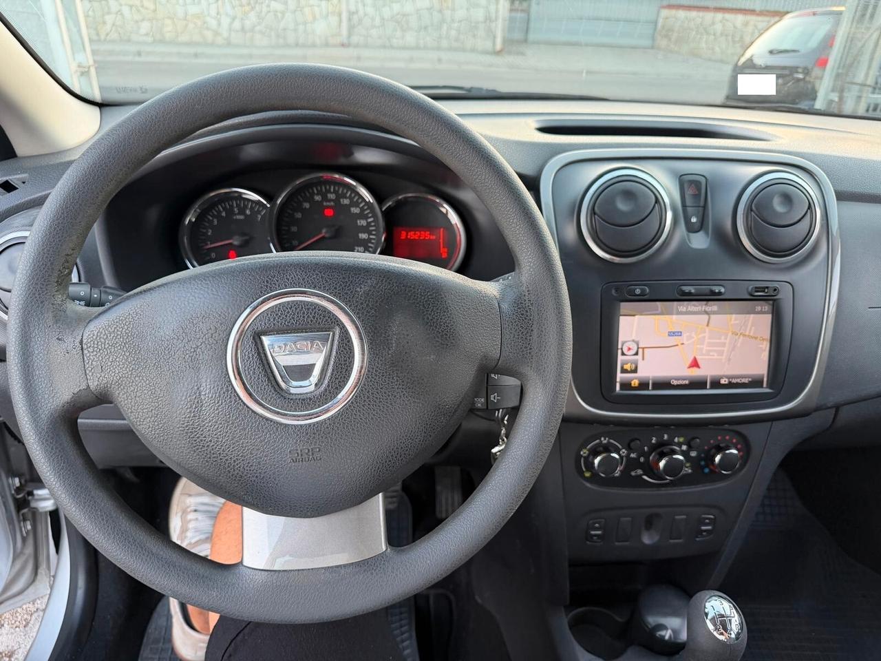 Dacia Sandero 1.2 GPL 75CV Lauréate-2013