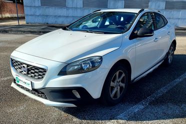 VOLVO V40 Cross Country D2 1.6 Momentum