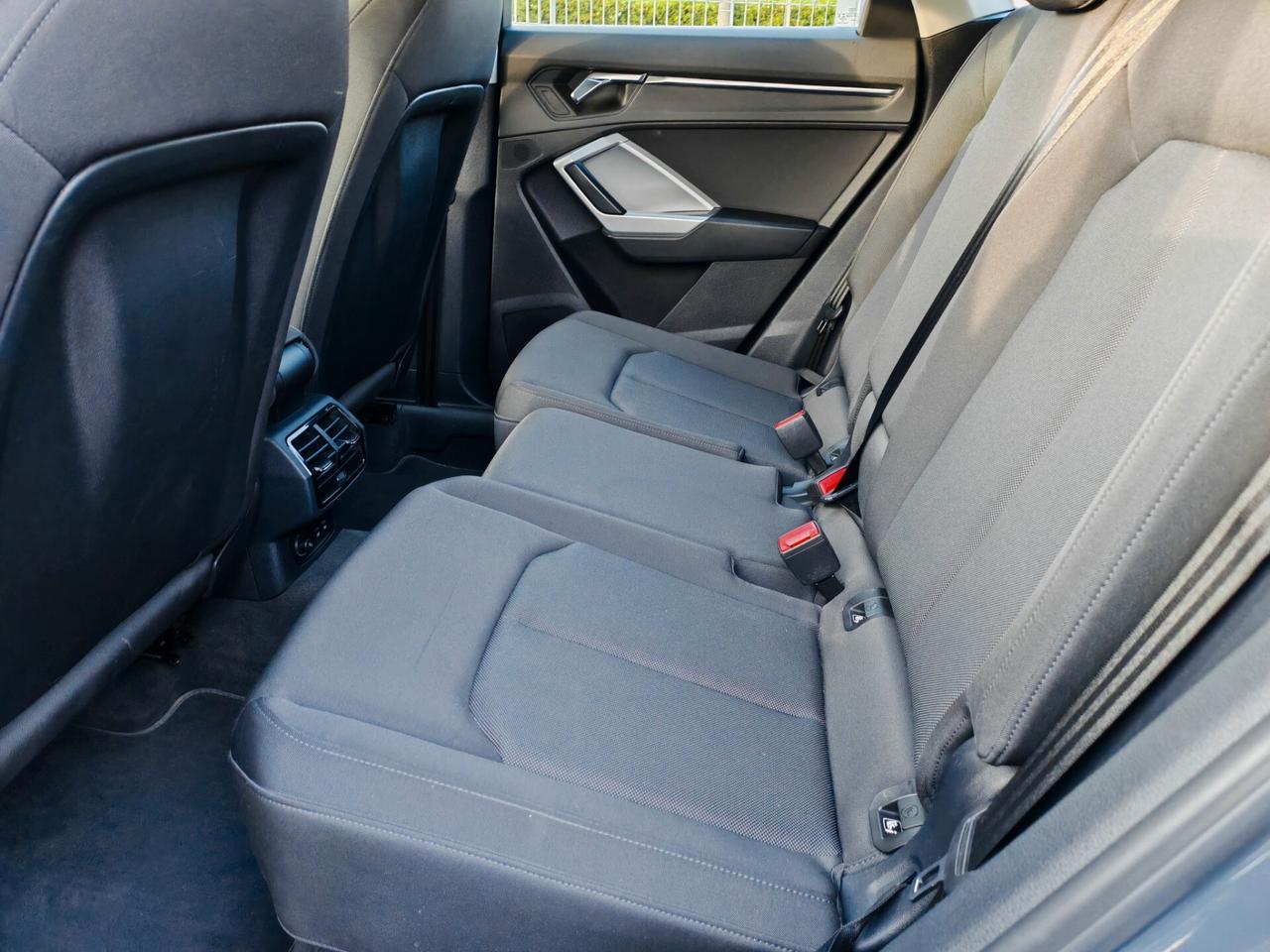 Audi Q3 SPB 35 2.0TDI 150Cv Full optional 2021