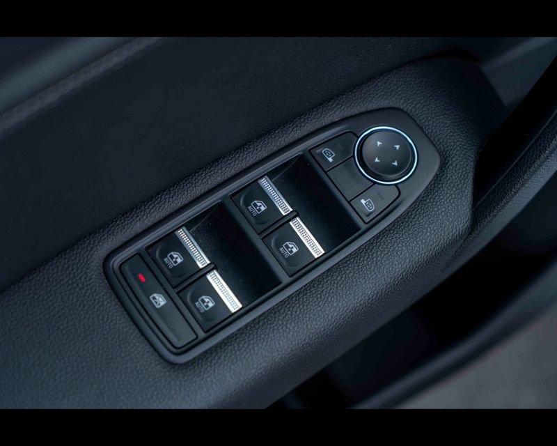 Renault Captur 2ª serie Full Hybrid E-Tech 145 CV Techno