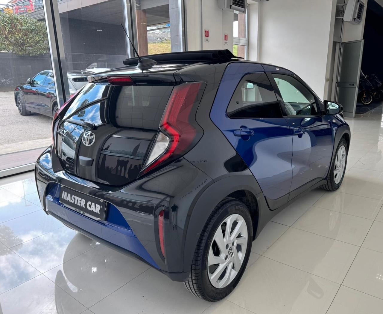 Toyota Aygo X 1.0 VVT-i 72 CV 5 porte Trend