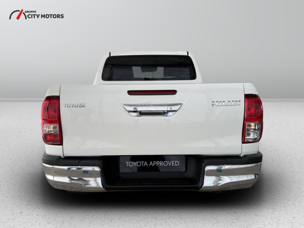 Toyota Hilux Double Cab 2.4 D-4D Lounge A/T
