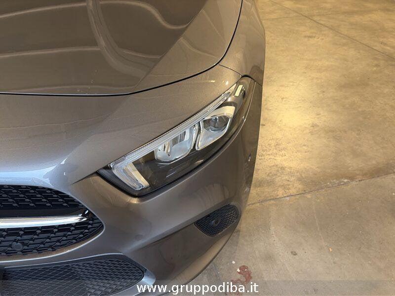 Mercedes-Benz Classe A - W177 2018 Diesel A 180 d Premium auto