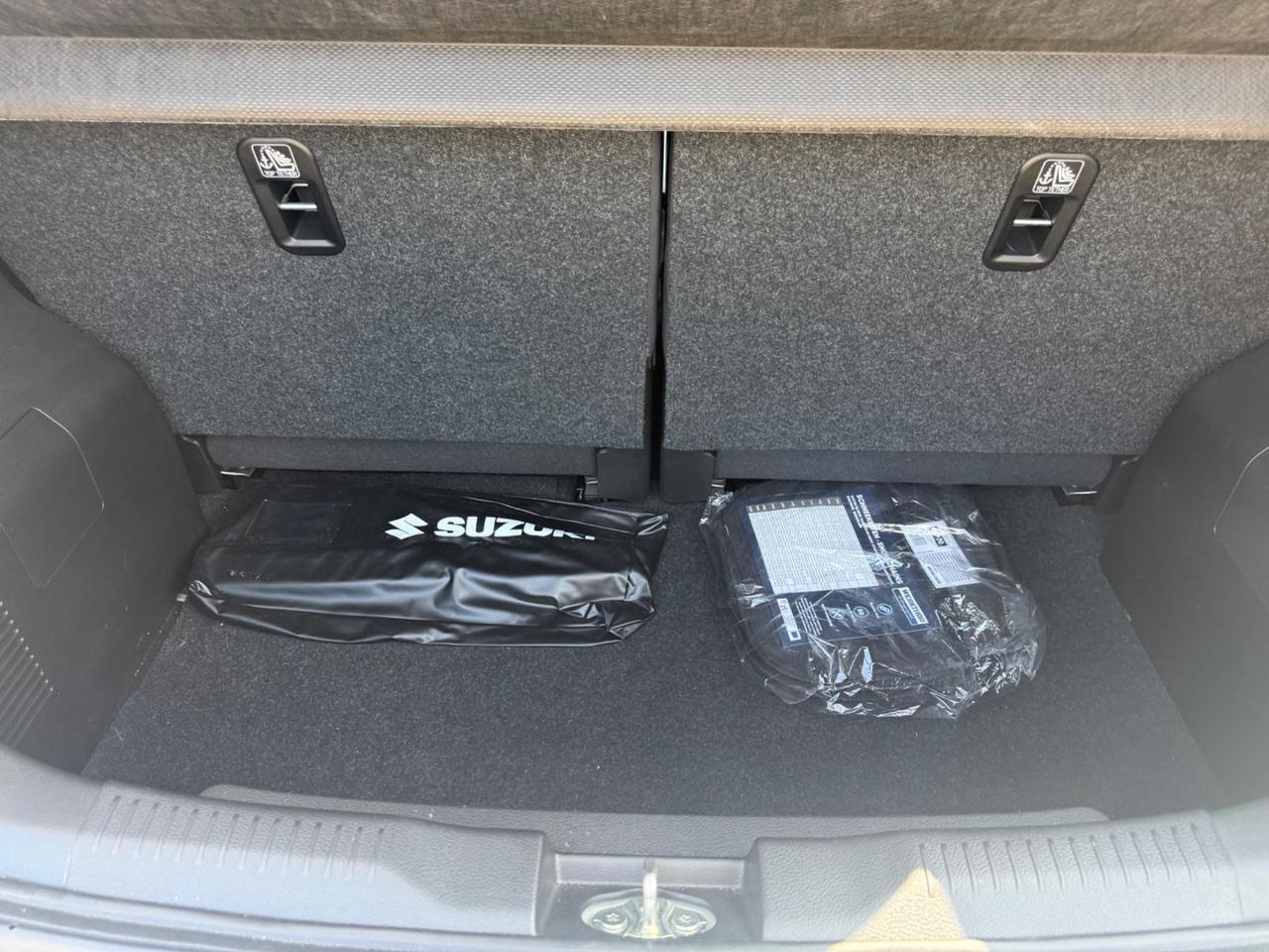 Suzuki Ignis 1.2 Hybrid Top