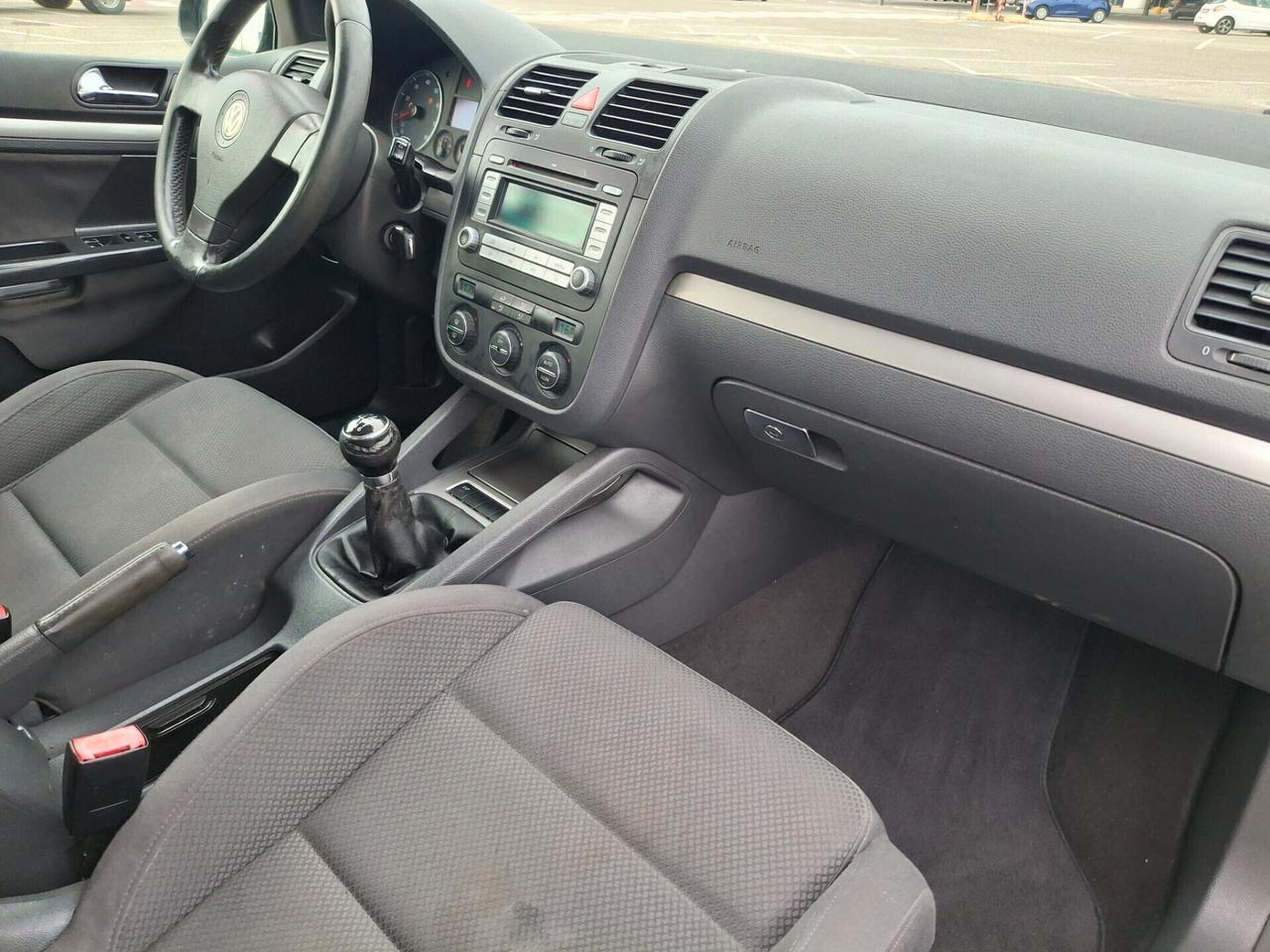 Volkswagen Golf 1.6 16V FSI 5p. Sportline*NEOPATENTATI*