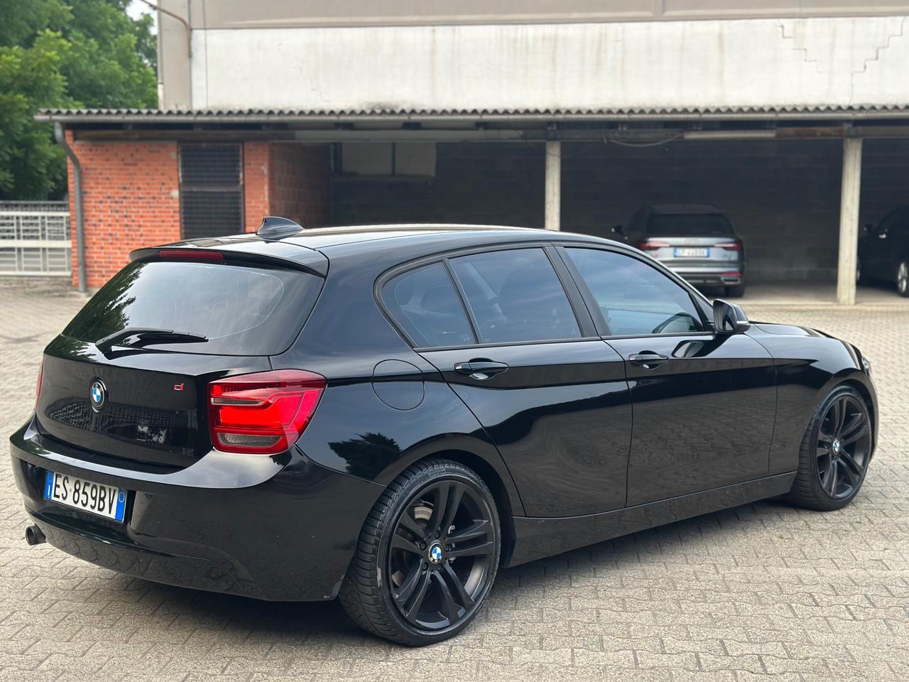 Bmw 116 116d 5p. Urban