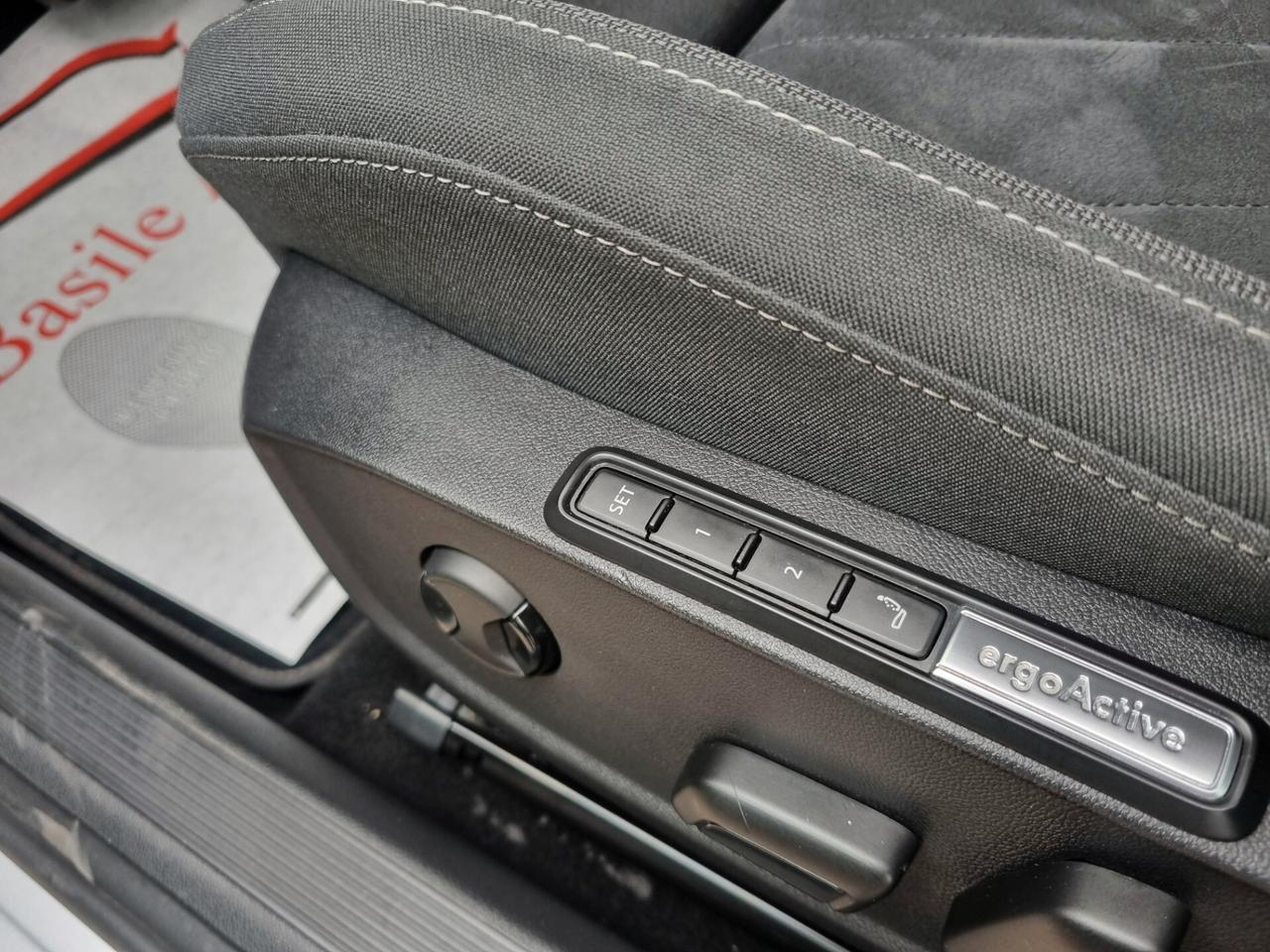 Volkswagen Golf 1.4 TSI eHYBRID 204 CV DSG Style