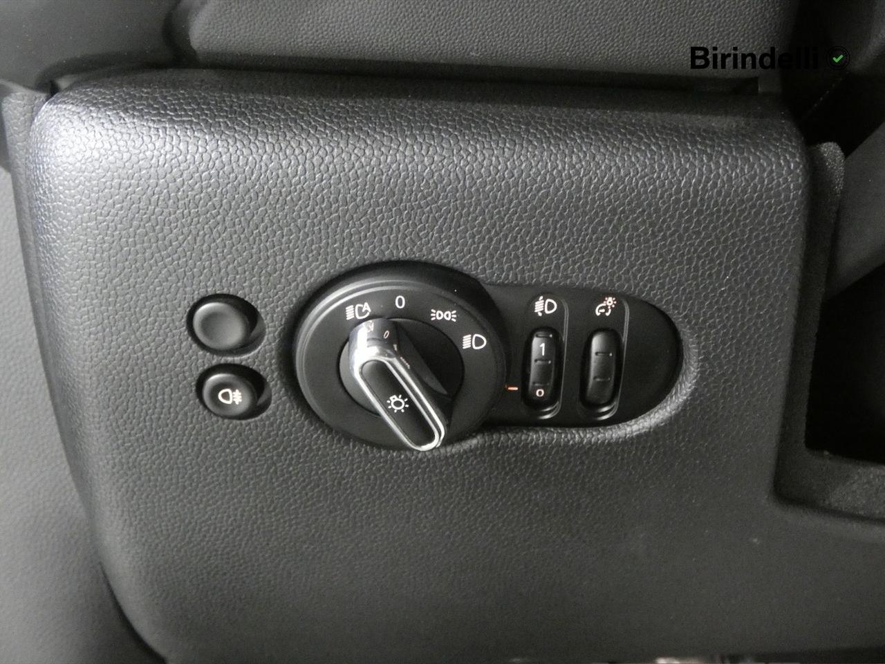 MINI Mini 5 porte (F55) - Mini 1.5 One 75 CV Classic 5 porte