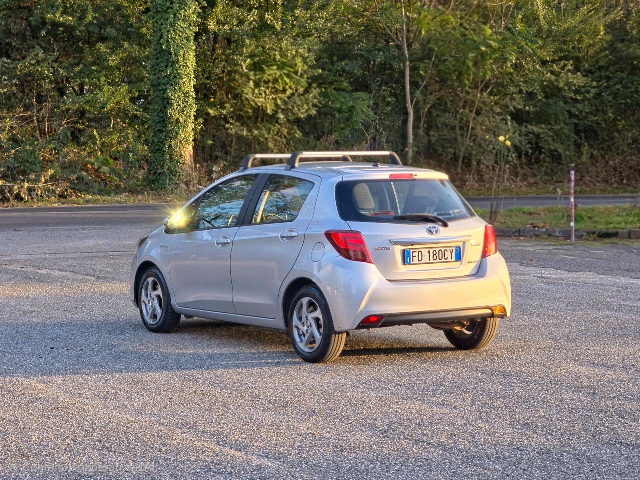 Toyota Yaris 1.5 Hybrid 5 porte Active E6B Automatica NEO 2016
