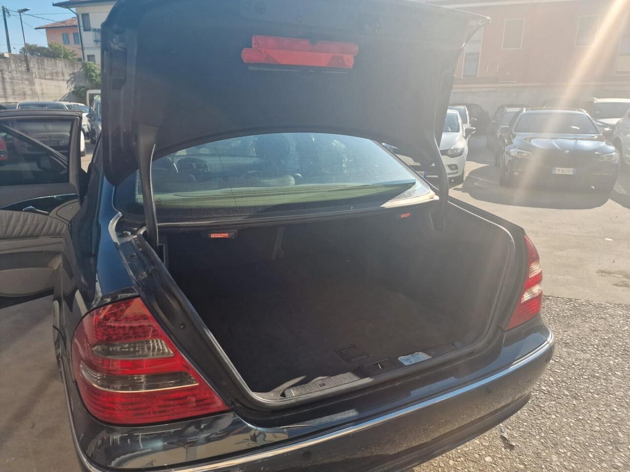 Mercedes-benz E 270 E 270 CDI cat Avantgarde