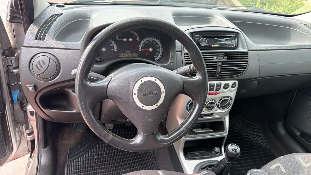 Fiat Punto 1.8 16V 3 porte HGT