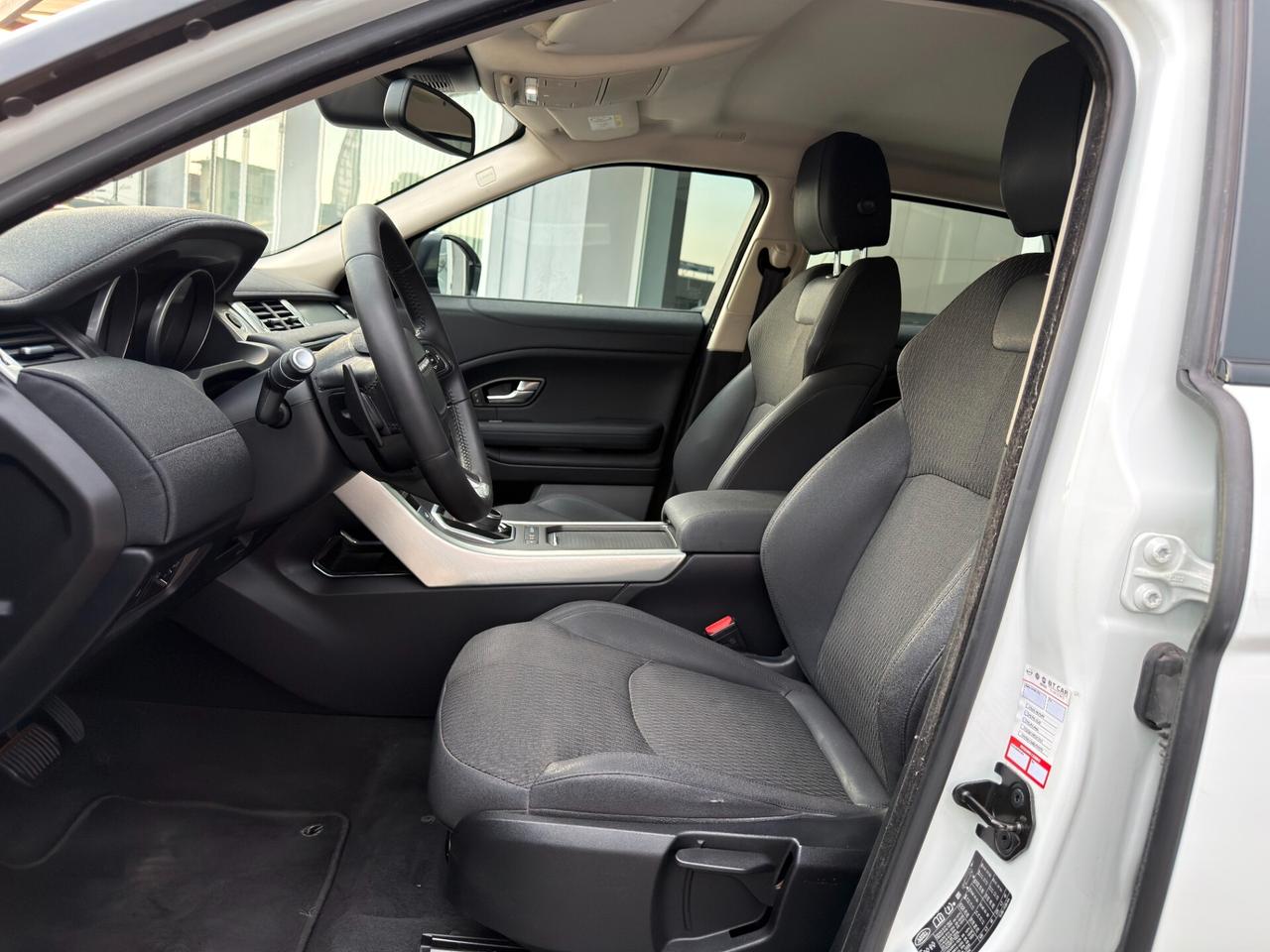 Land Rover Range Evoque 2.0 TD4 150 CV 5p. SE