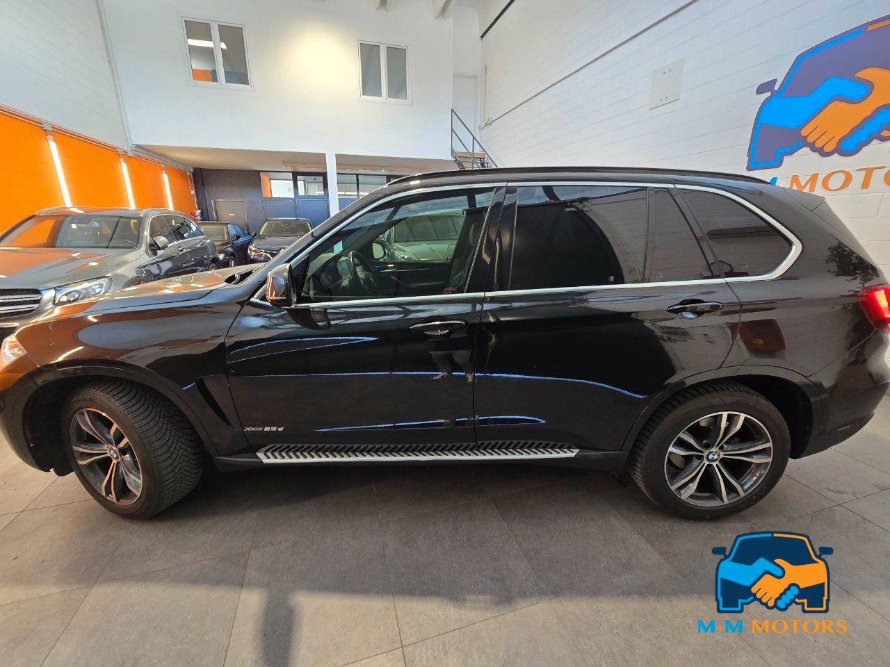 BMW X5 xdrive25d Luxury 218cv auto 7 POSTI