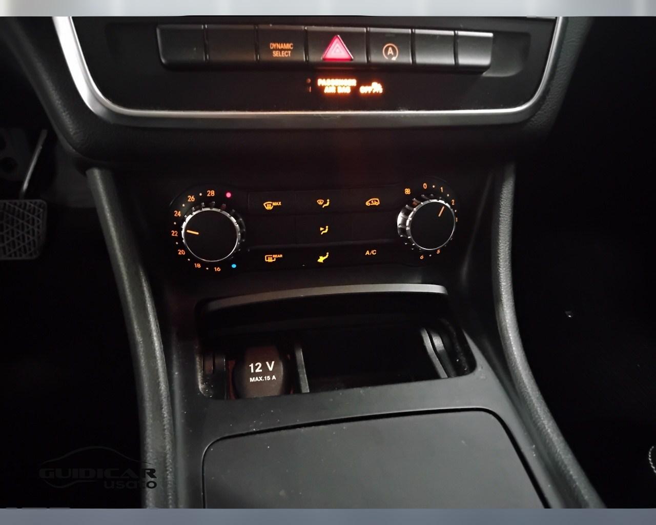 Mercedes-Benz CLA Shooting Brake - X117 - CLA Shooting Brake 220 d Sport Night auto