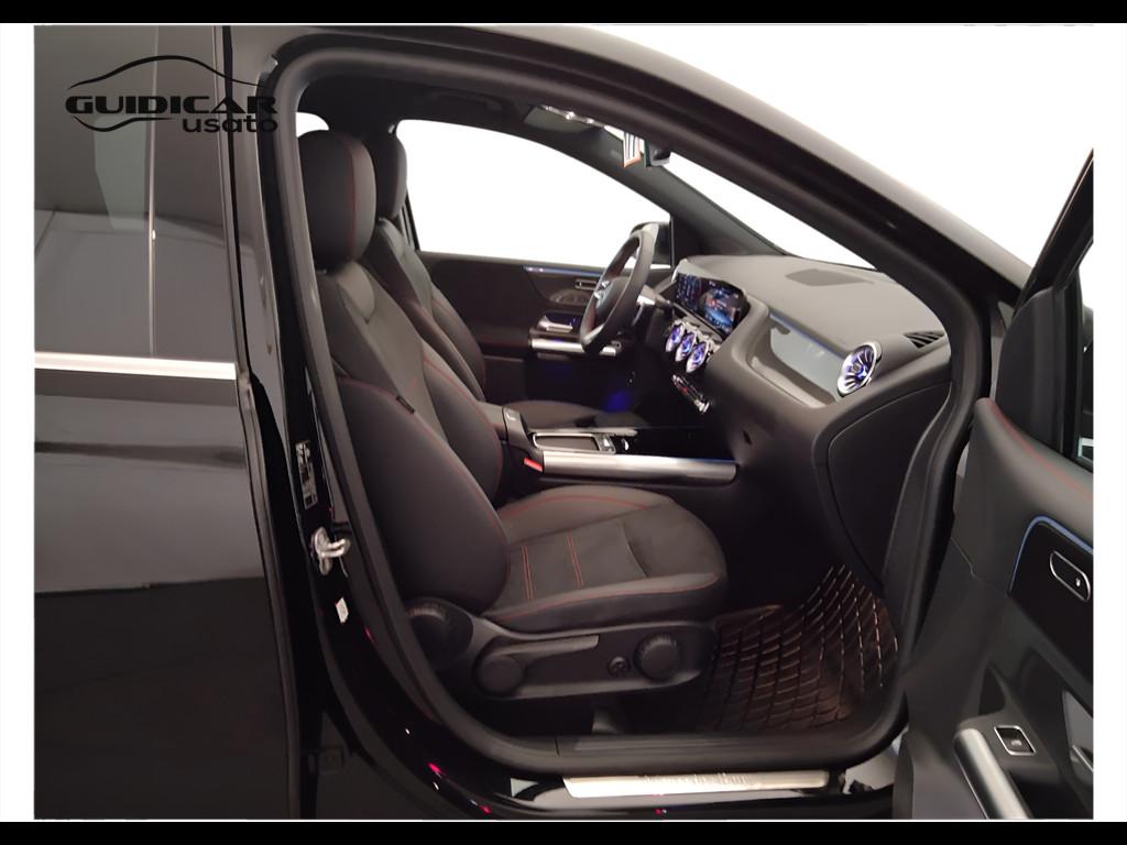 Mercedes-Benz Classe B - W247 2023 - B 180 d AMG Line Advanced Plus auto