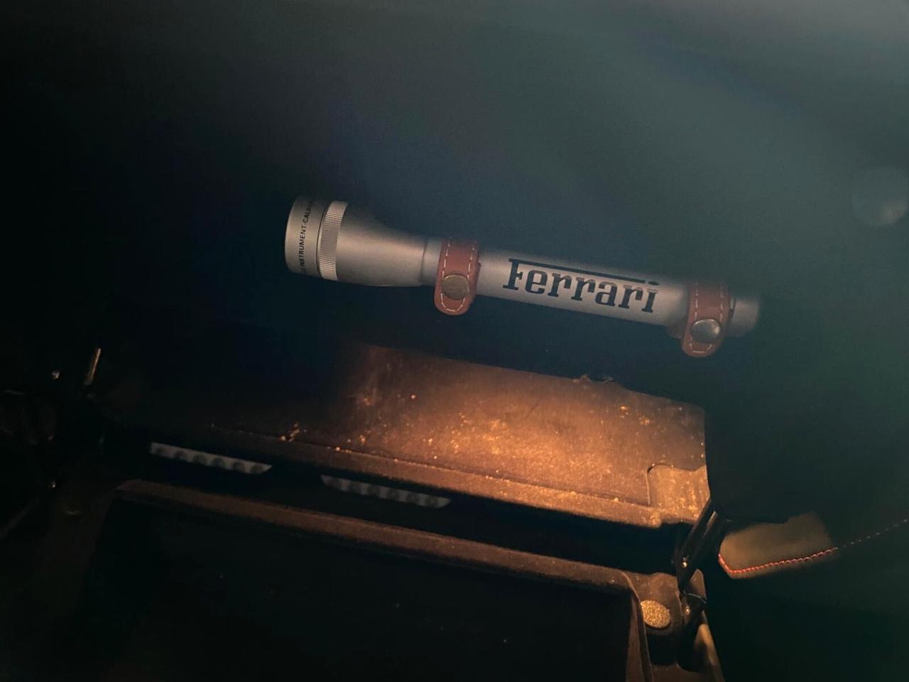 Ferrari F430 Interno CREMA - Carboceramici