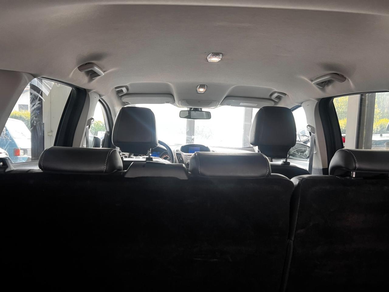 Ford Kuga 2.0 TDCI 163 CV 4WD Powershift Titanium