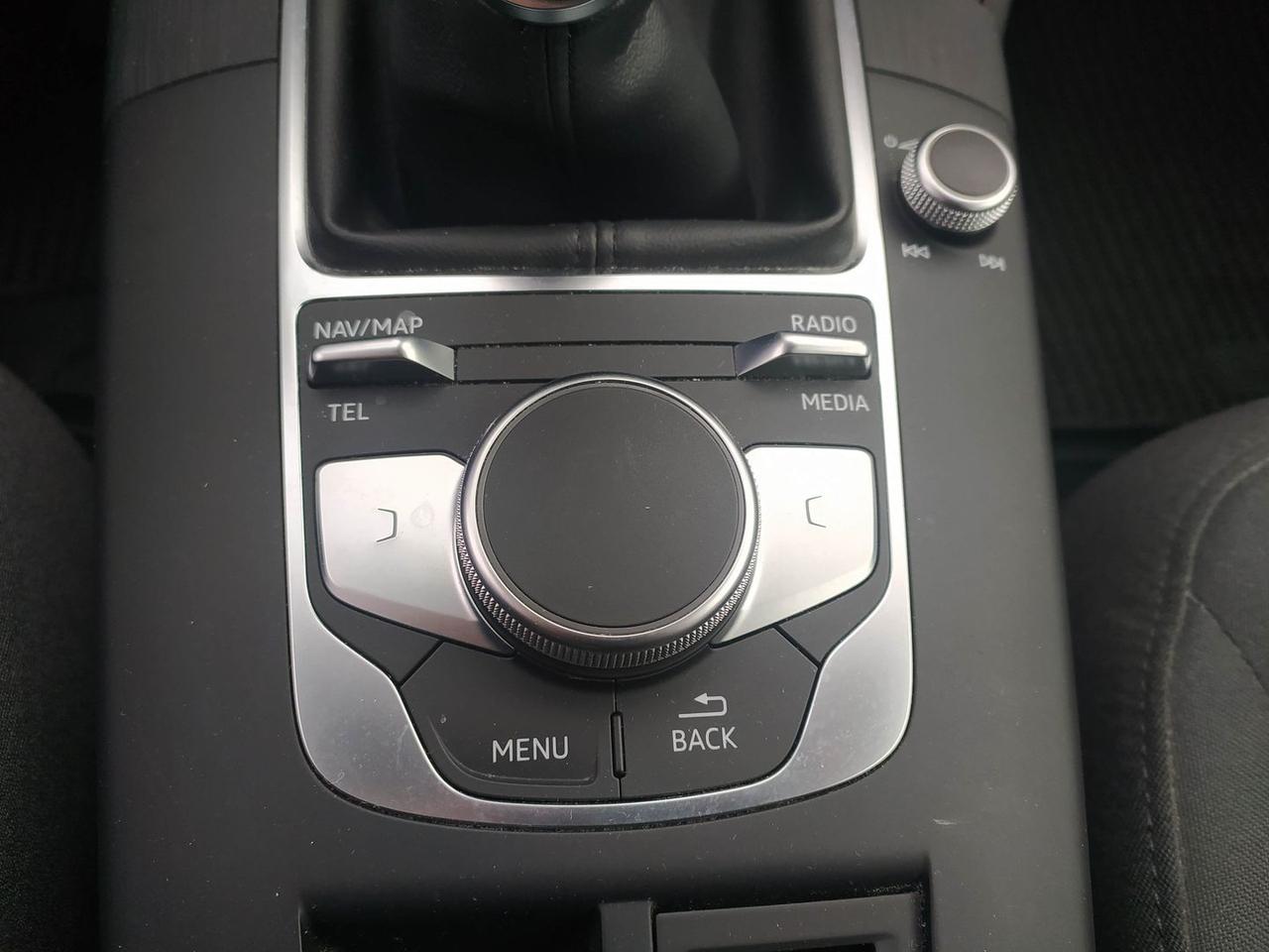 Audi A3 Business Line 2.0 35 TDI #7770