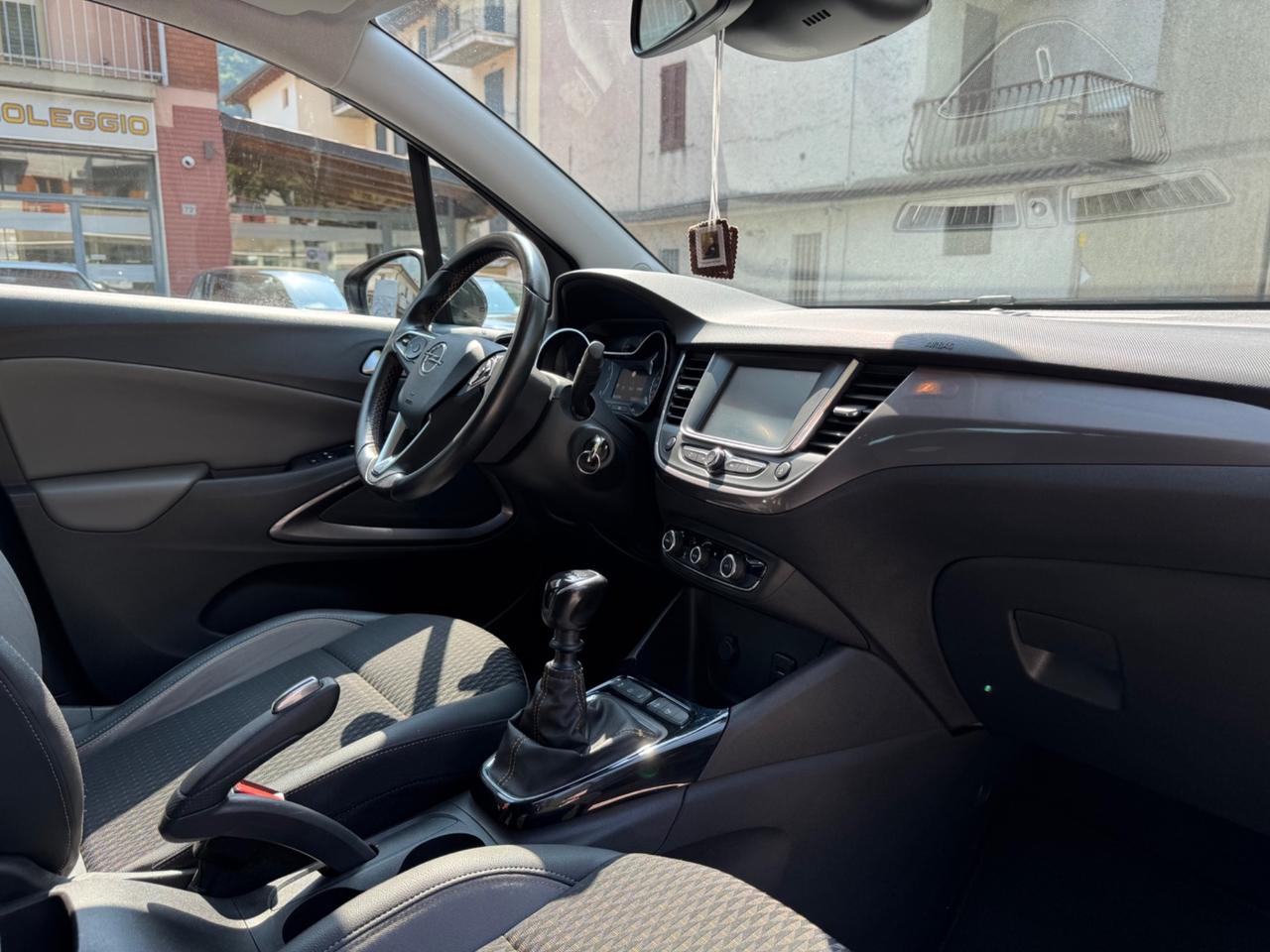 Opel Crossland X TAGLIANDTA - CON SOLI 63.000KM
