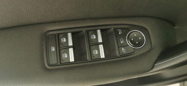 RENAULT Captur TCe 100 CV Intens