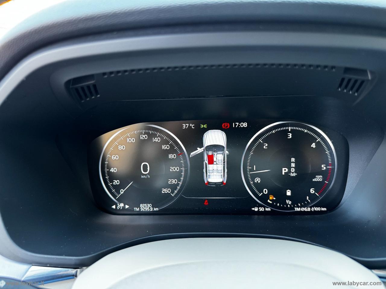 VOLVO XC60 B4
