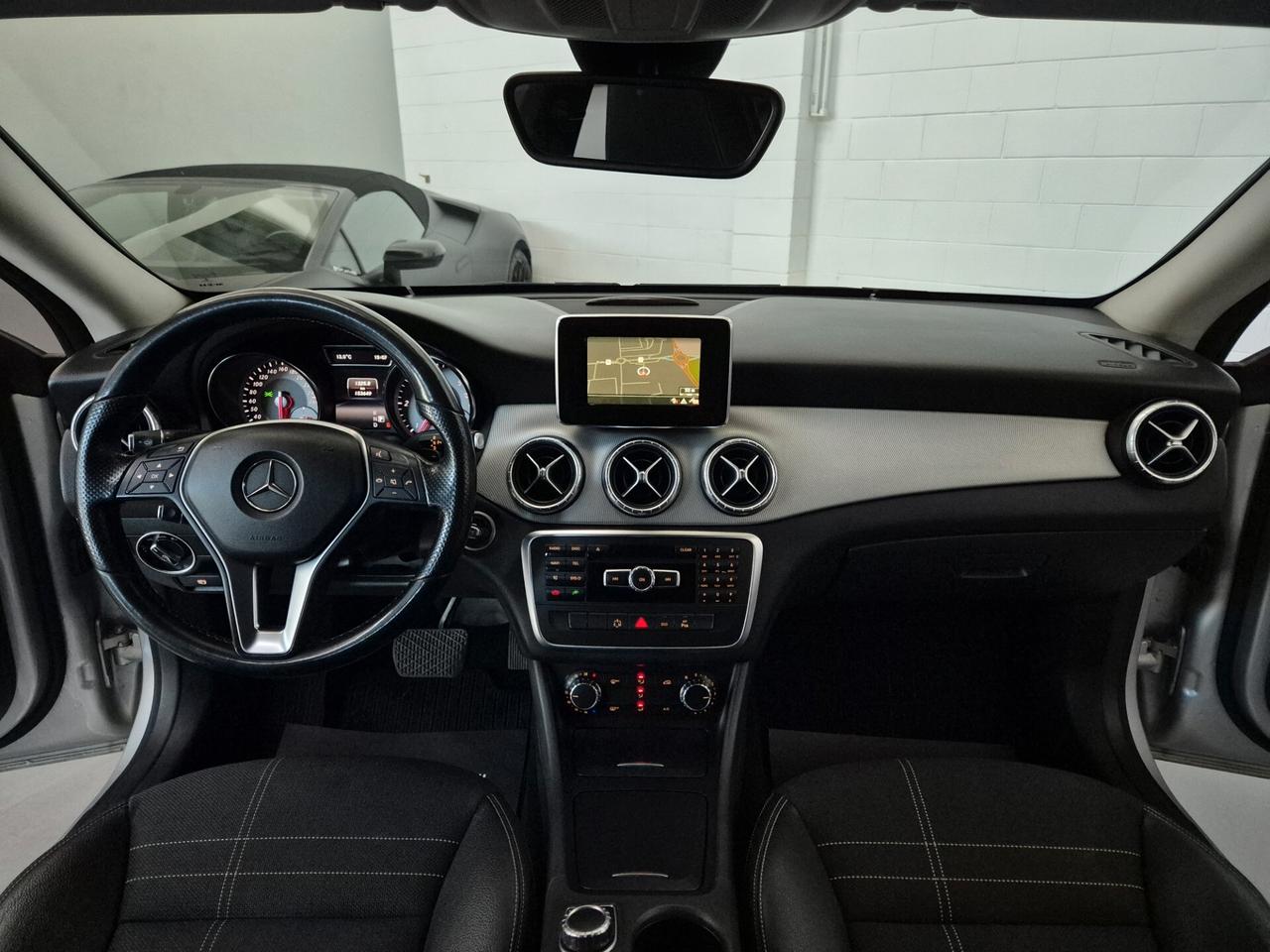 Mercedes-Benz CLA 220 CDI 170cv Automatica Navigatore motore revisionato