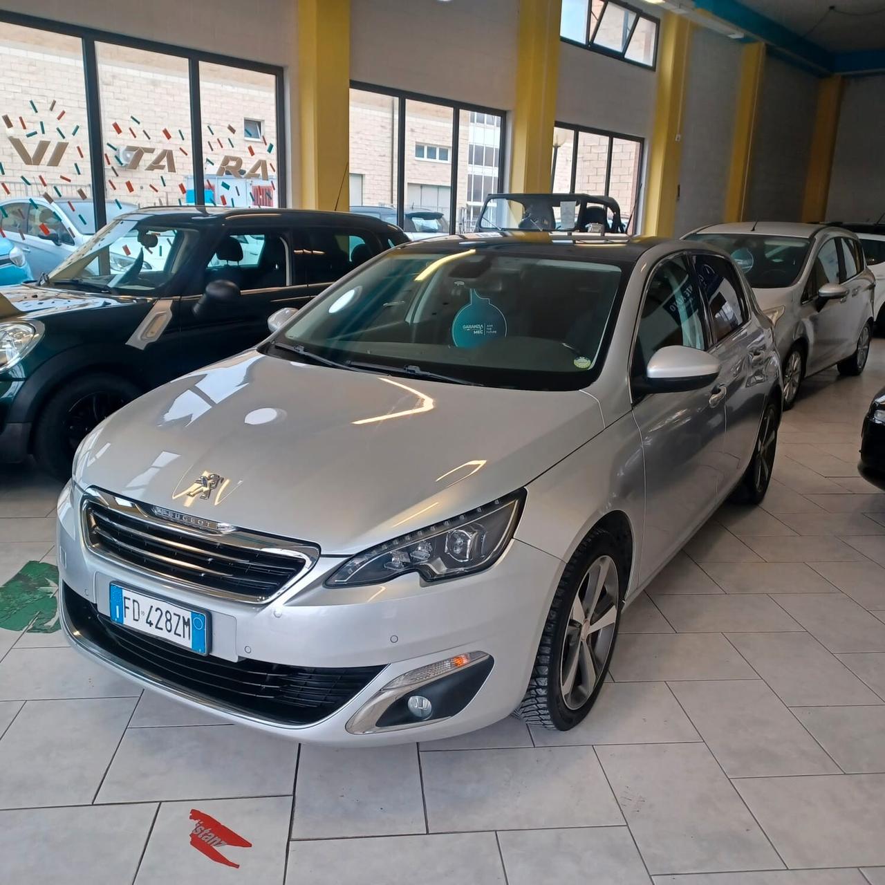 NEOPATENTATI PEUGEOT 308 1.6 TDI FULL OPTIONAL