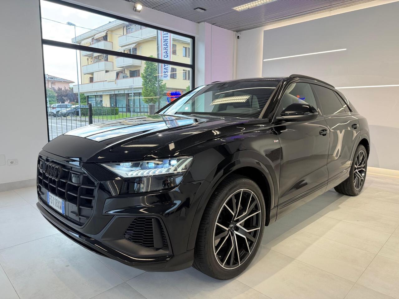 Audi Q8 50 TDI 286 CV quattro tiptronic Sport