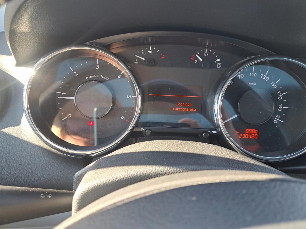 Peugeot 3008 1.6 HDi 112CV Outdoor