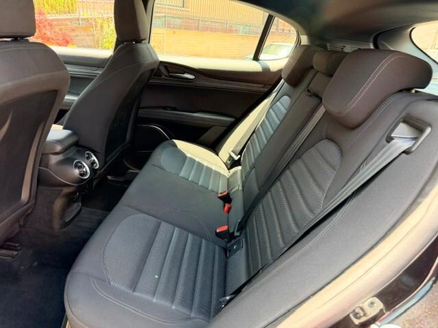 Alfa Romeo Stelvio 2.2 Turbodiesel 160 CV AT8 RWD Super Business