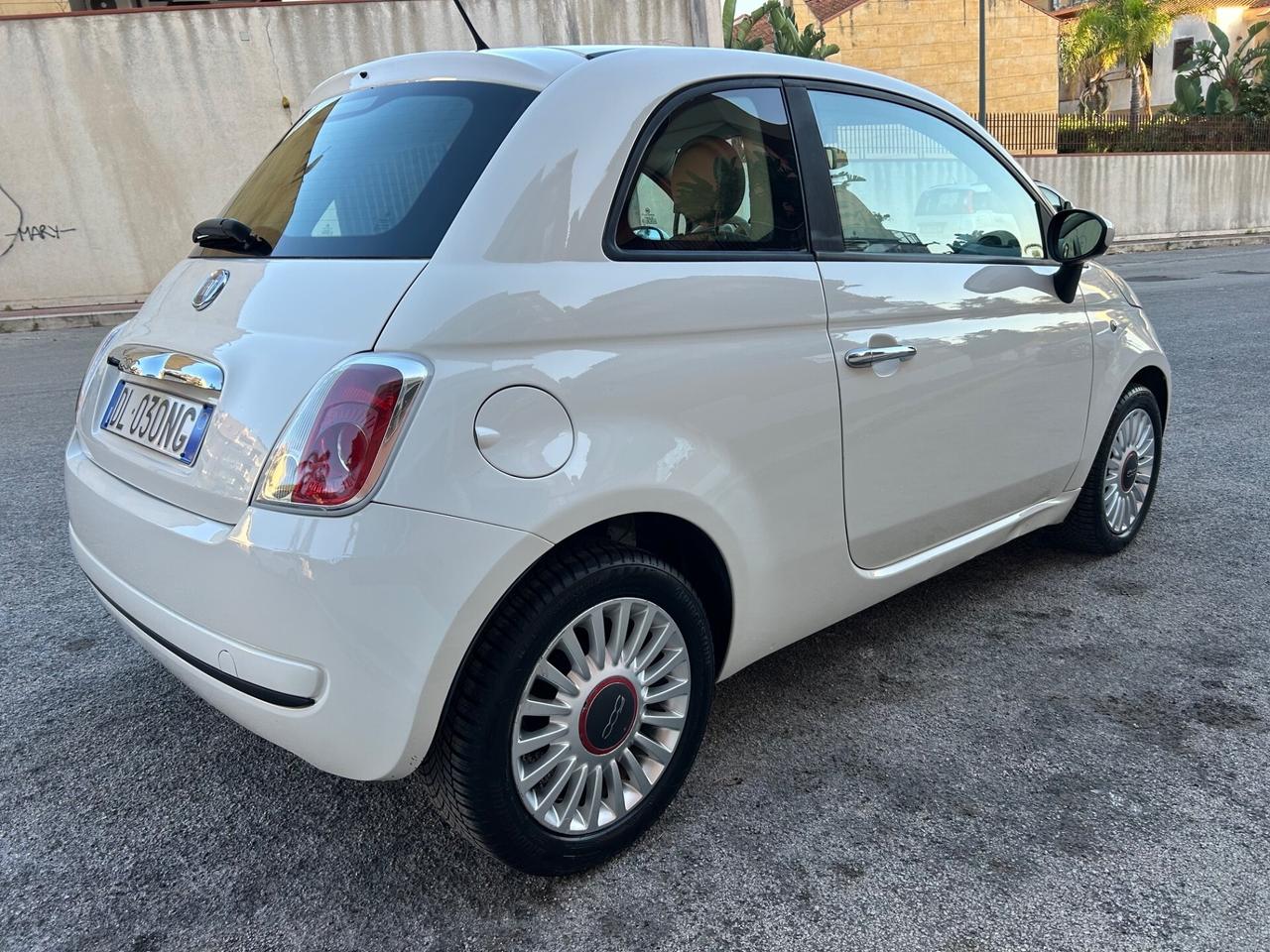 Fiat 500 1.2 Lounge ideale per neopatentati