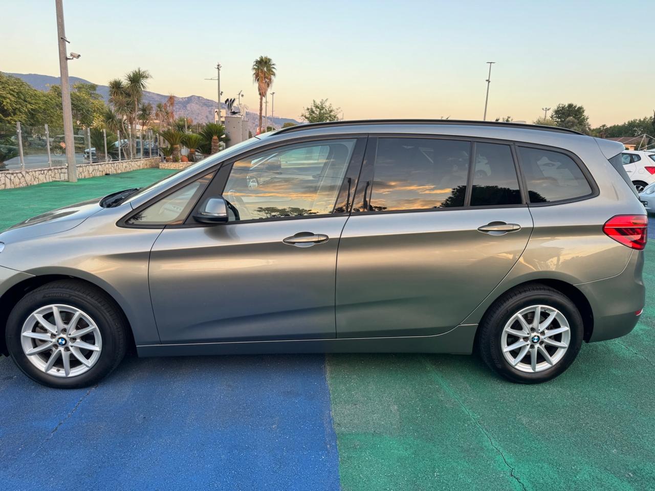 Bmw 2er gran Tourer 216d luxury 7 POSTI