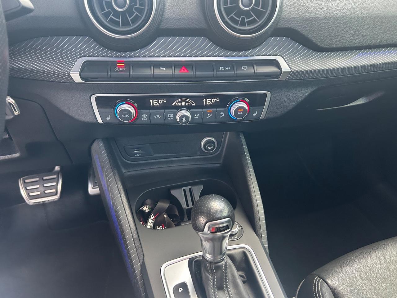 Audi Q2 30 TDI S line Edition tetto