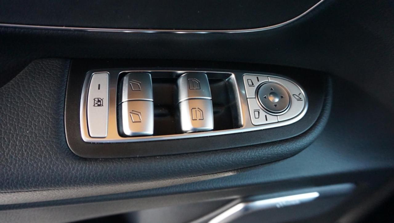 Mercedes-Benz V 300 d Automatic 4Matic Premium long