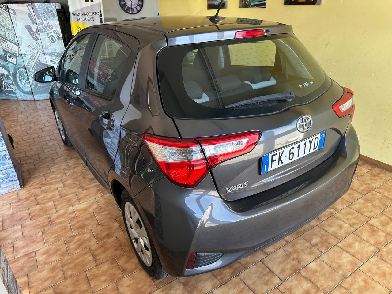 Toyota Yaris 1.3benz. 95.000km