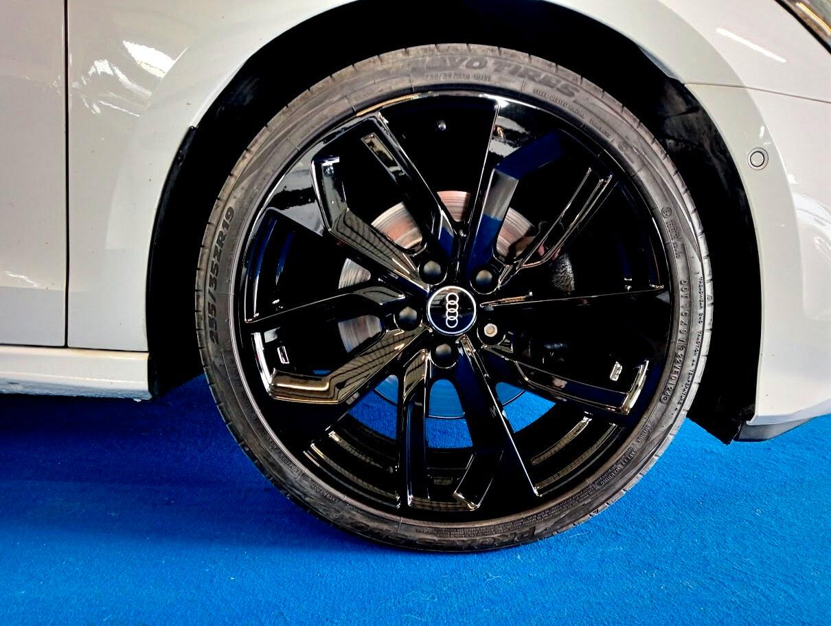 Audi A3 Sportback 40 2.0 TDI 200CV SLINE QUATTRO 19" IDENTITY BLACK