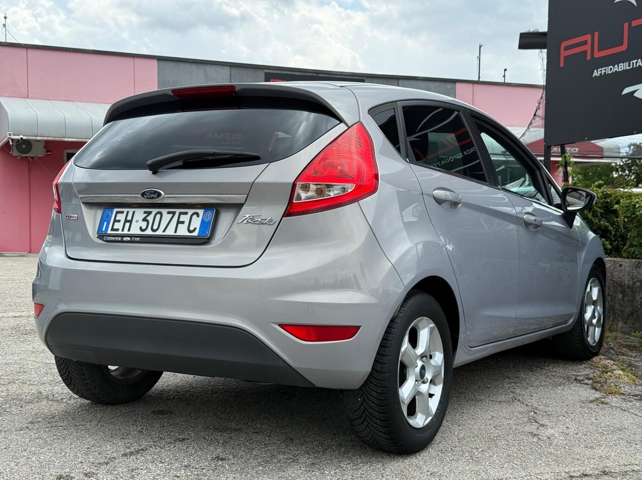 Ford Fiesta 1.4 TDCi 5p. Titanium 120.000