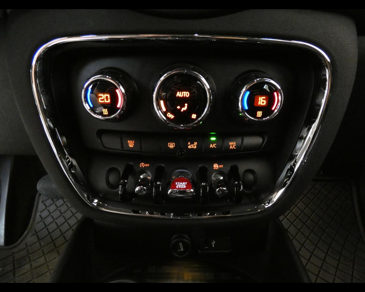 MINI Mini Clubman (F54) - Mini 1.5 One Mayfair Edition Clubman