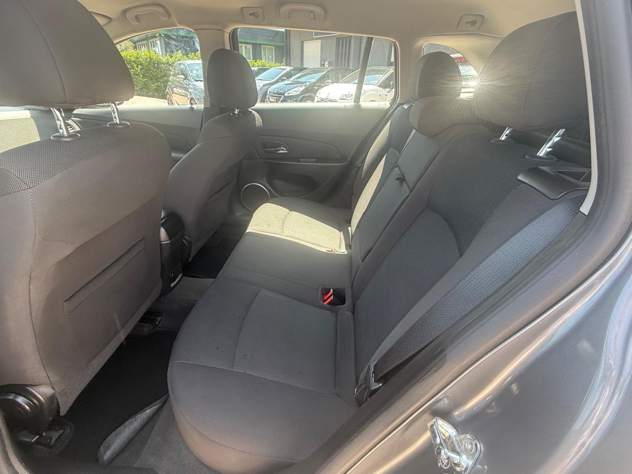Chevrolet Cruze 1.7 Diesel Station Wagon Start/Stop LTZ