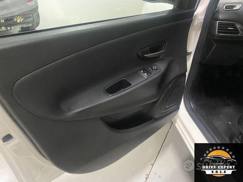 Lancia Ypsilon 0.9 t.air Elefantino ecochic m...