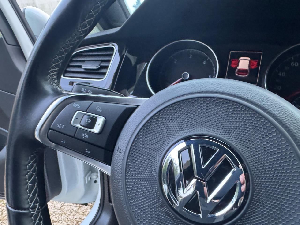 Vw Golf 2.0 TDI - R.LINE - FARI LED - 2019