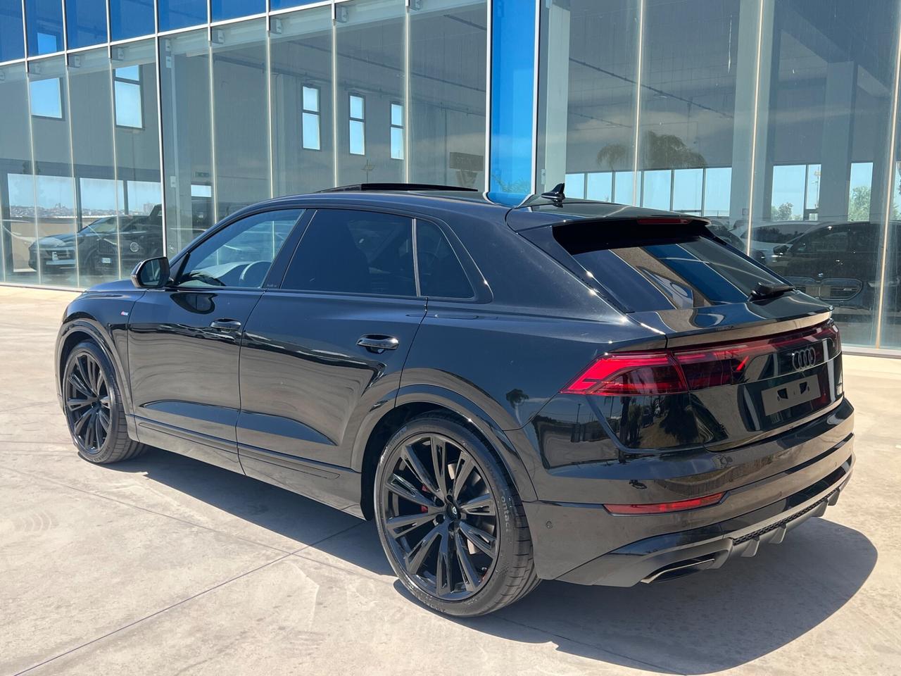 Audi Q8 SUV TDI quattro 286Cv tiptronic S line edition Possibilità noleggio no scoring